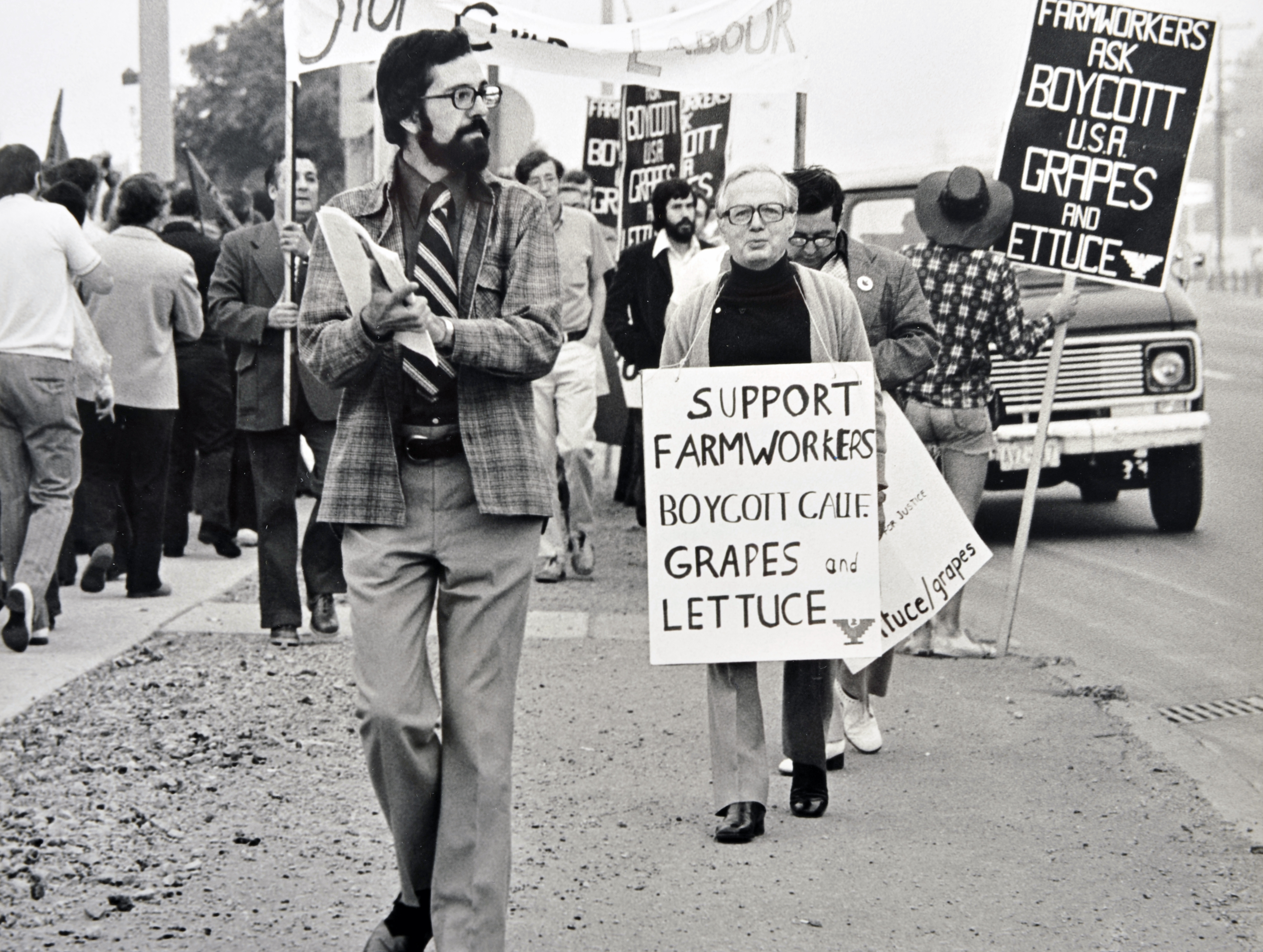 boycott grape Farmers UFW US CFU Canada Workers Farm