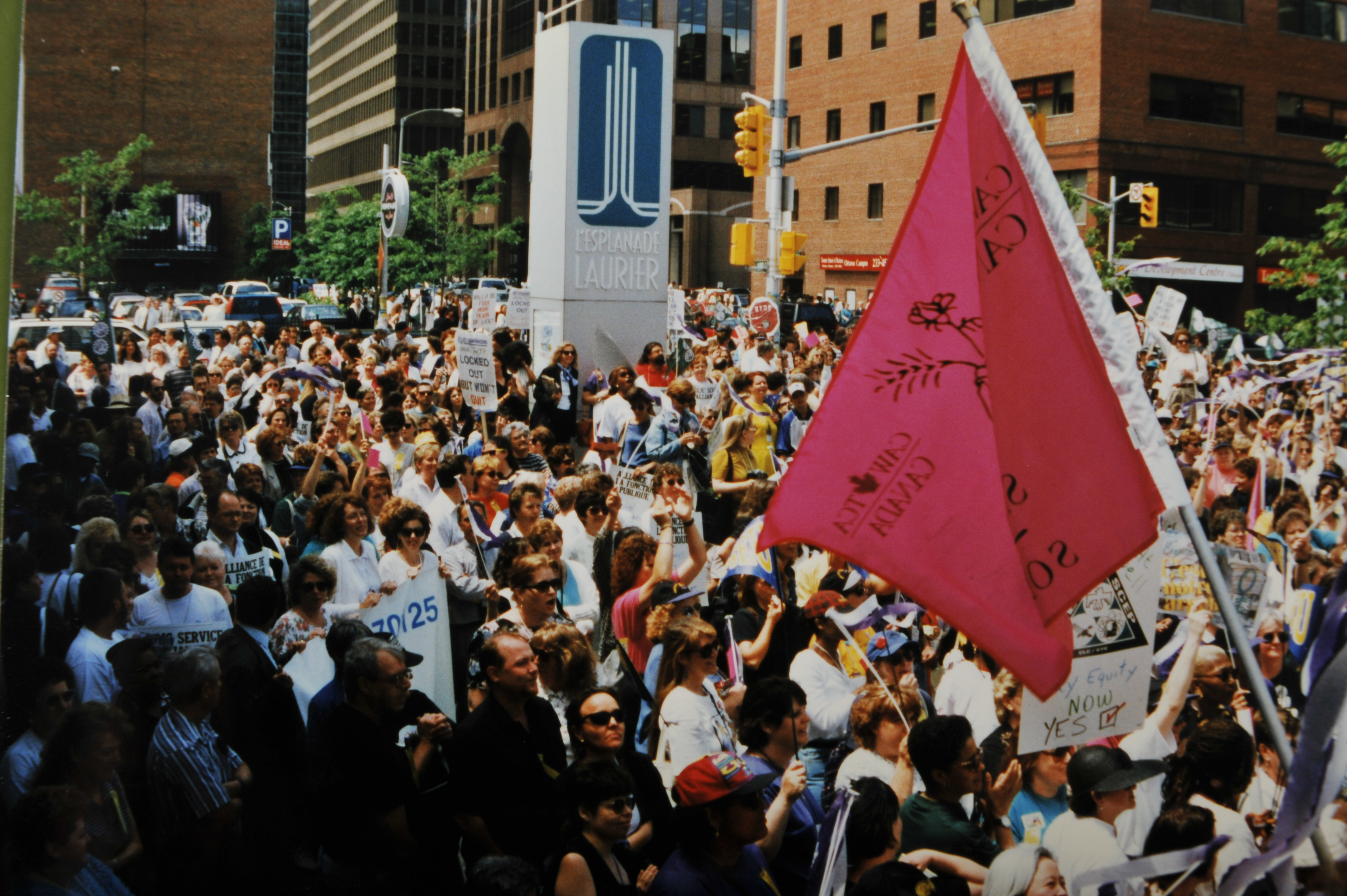 1996 march against poverty woman woman's march