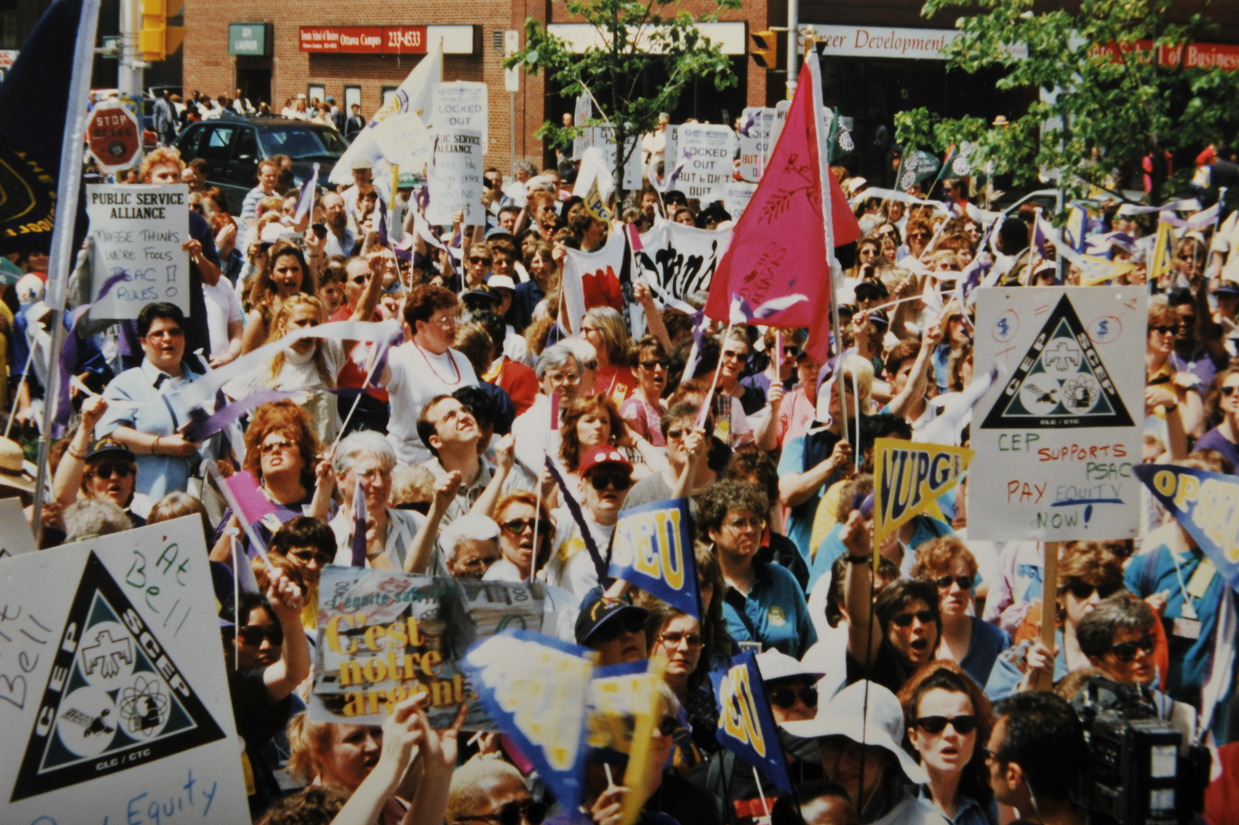 1996 march against poverty woman woman's march